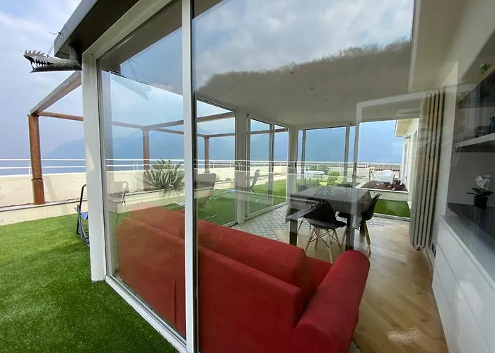 Attico With Big Terrace In With Pool Lägenhet