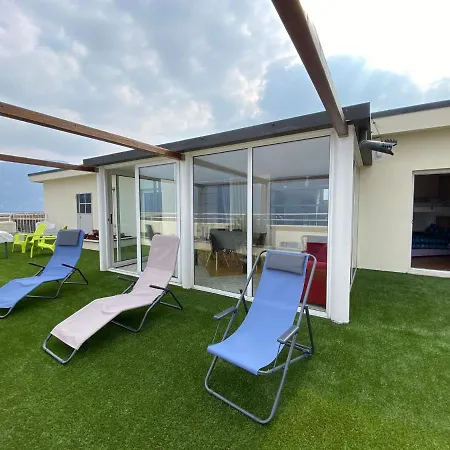 Lägenhet Attico With Big Terrace In With Pool Valbrona